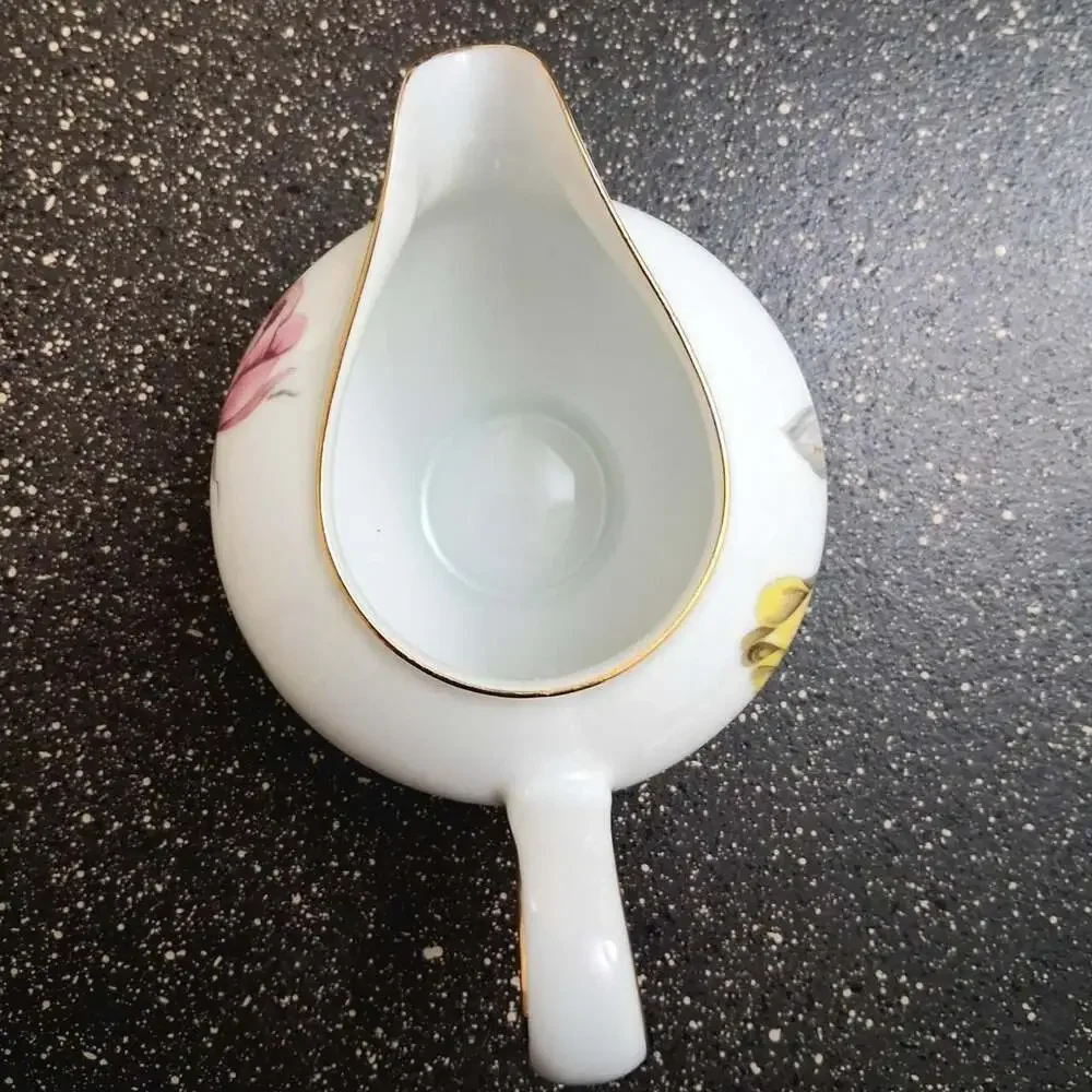 Other white porcelain